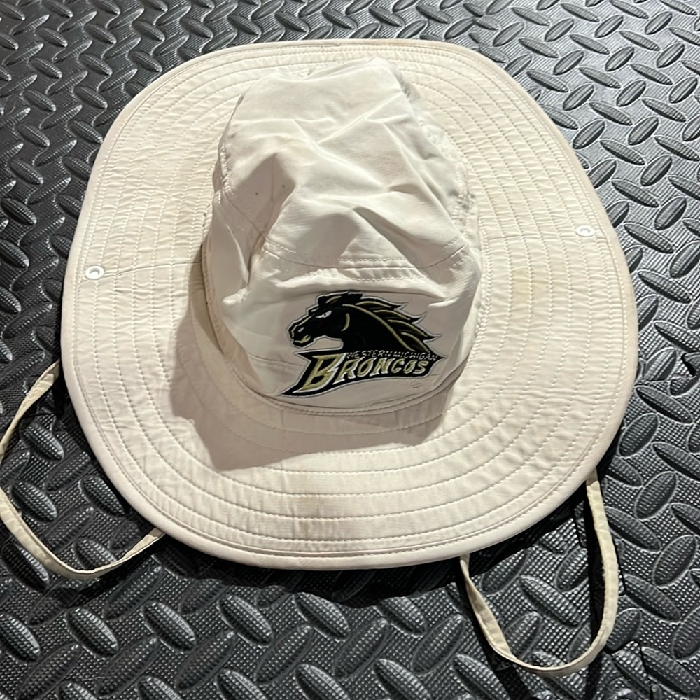 Adidas Western Michigan Broncos bucket hat